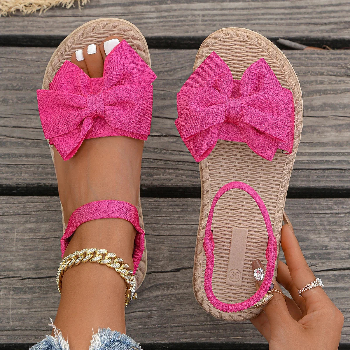 Women Anti-slip Trend Sandals 2025 New Summer Lightweight Sandals Fashion Beach Casual Slippers Outdoor Bow Tie Flat Shoes Home