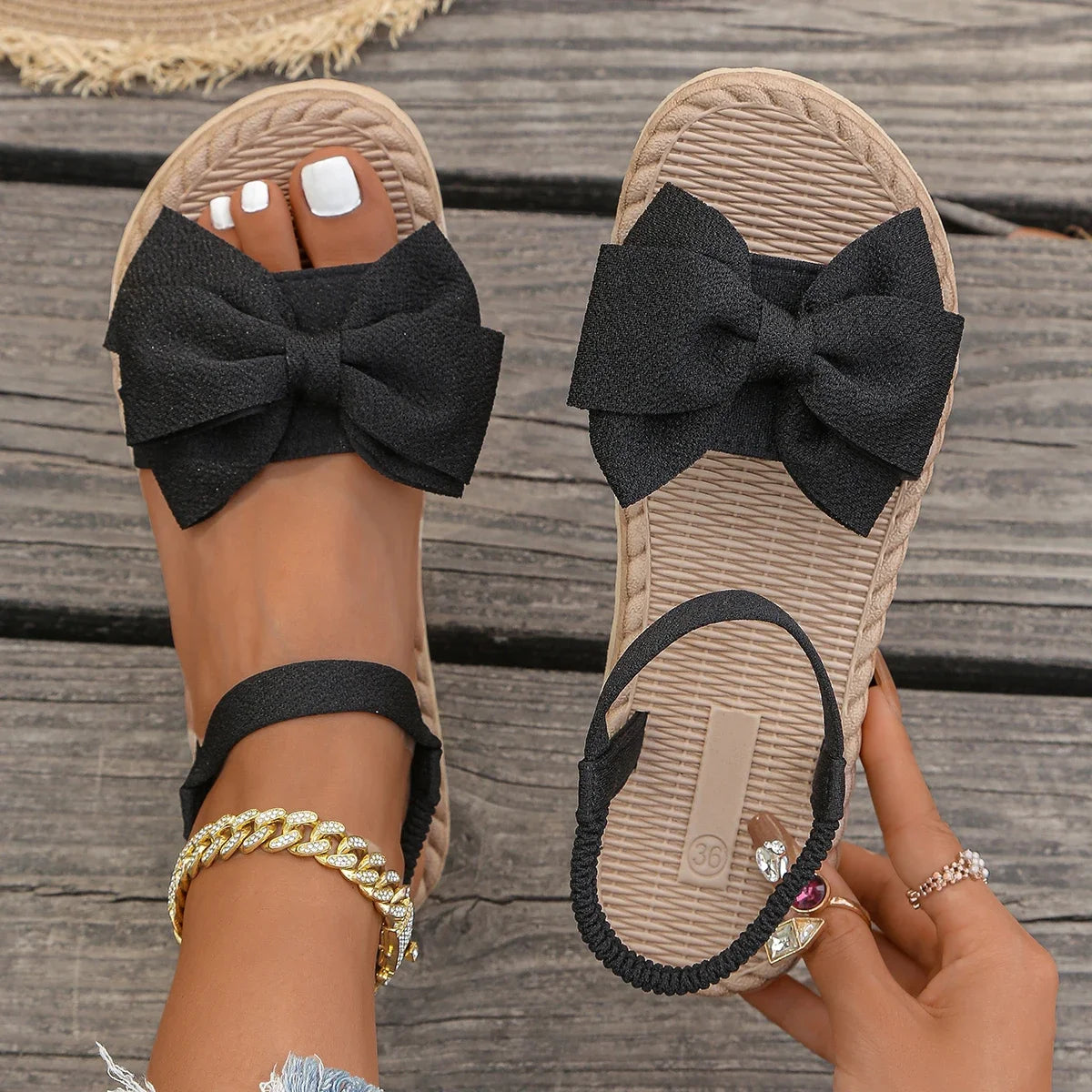 Women Anti-slip Trend Sandals 2025 New Summer Lightweight Sandals Fashion Beach Casual Slippers Outdoor Bow Tie Flat Shoes Home